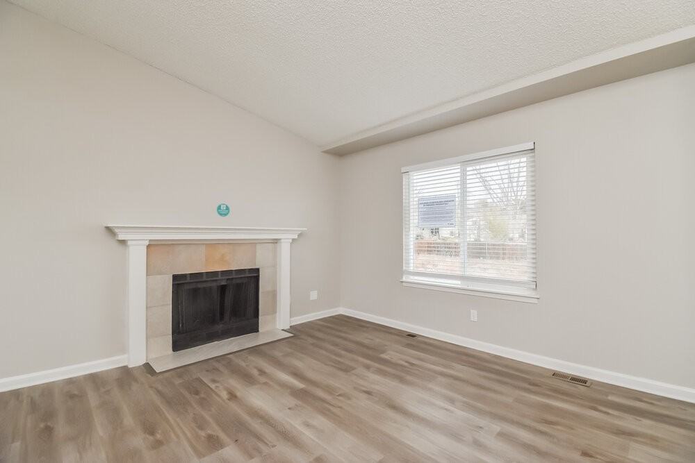 1760 Moran Ct - Photo 4 of 17