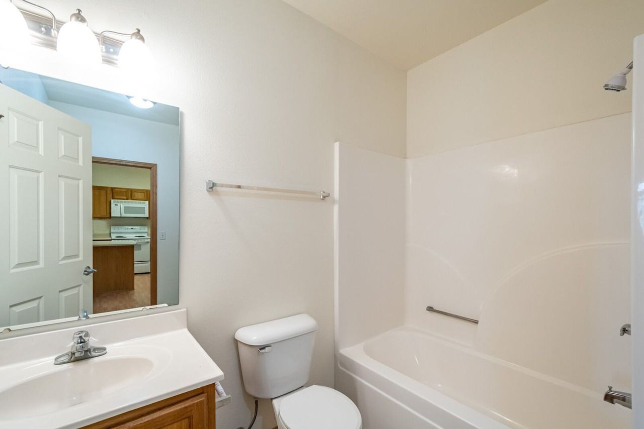 31 Redtail Dr #8 - Photo 7 of 19