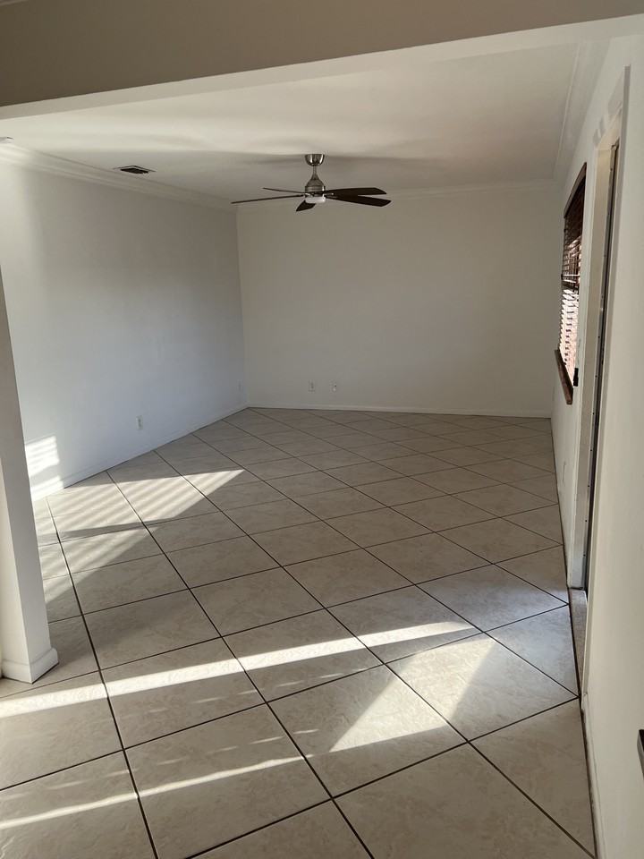 119 Lakeview Avenue #2 - Photo 5 of 16