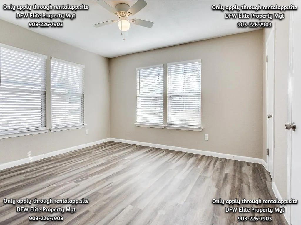 3014 Poplar St #NA - Photo 5 of 13