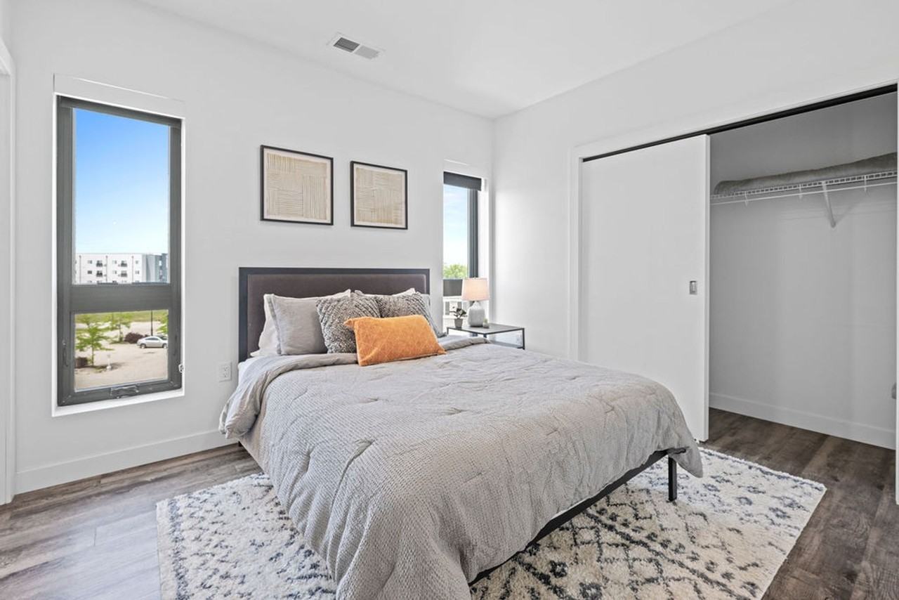 Brio Building - Photo 6 of 19