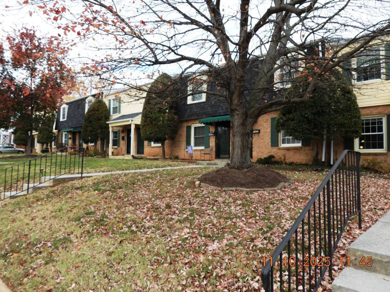 1813 Bluemont Avenue Southwest - Photo 2 of 24