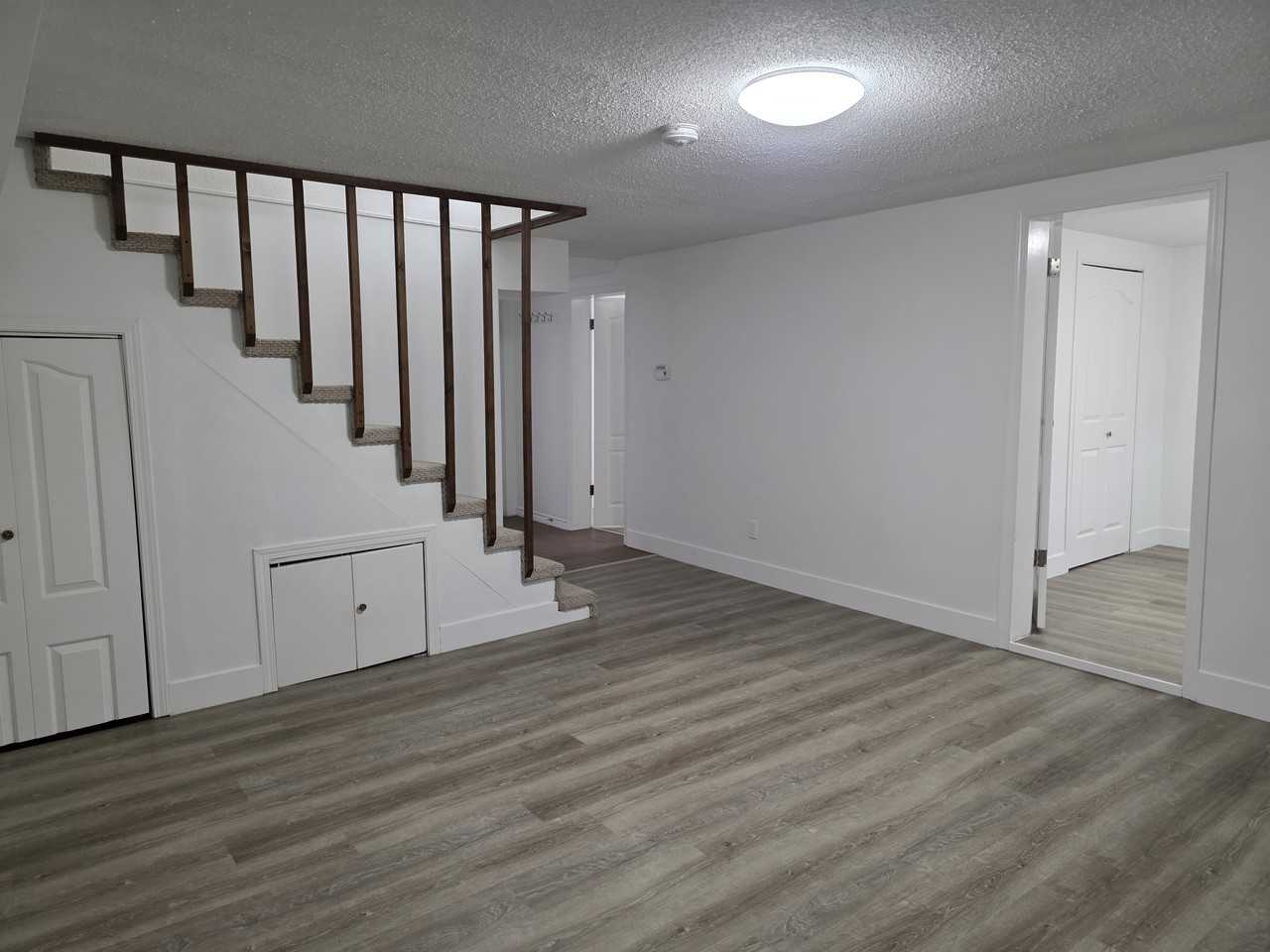 534 Blue Mountain Street #B - Photo 3 of 32