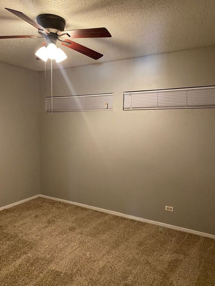 BRIGHTWAY MANOR - Photo 6 of 17