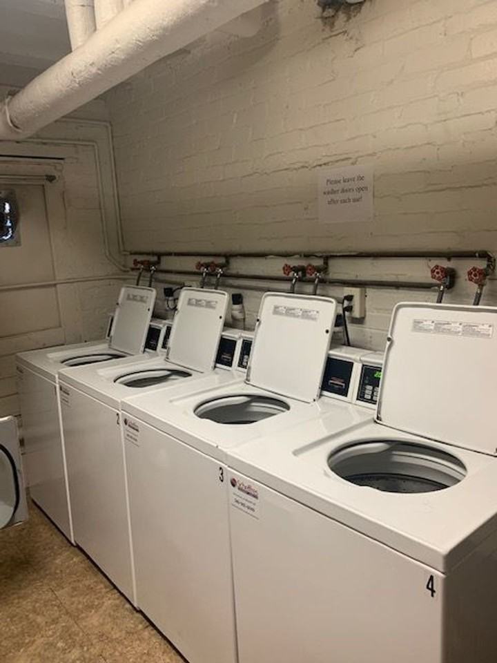 Affordable apartment in Dupont Circle - Photo 5 of 21