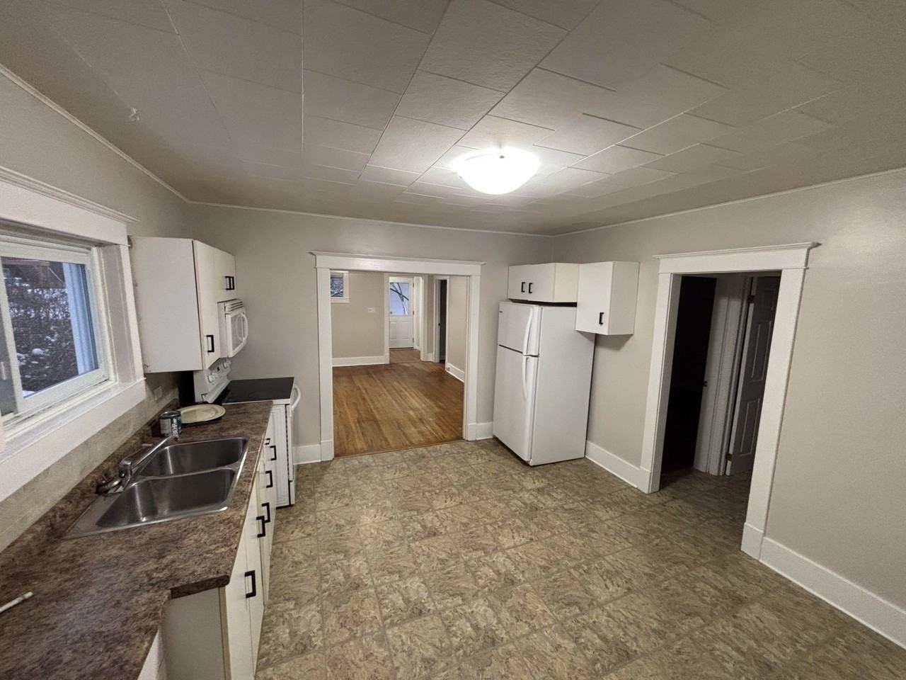 25 Vipond Road - Photo 2 of 10