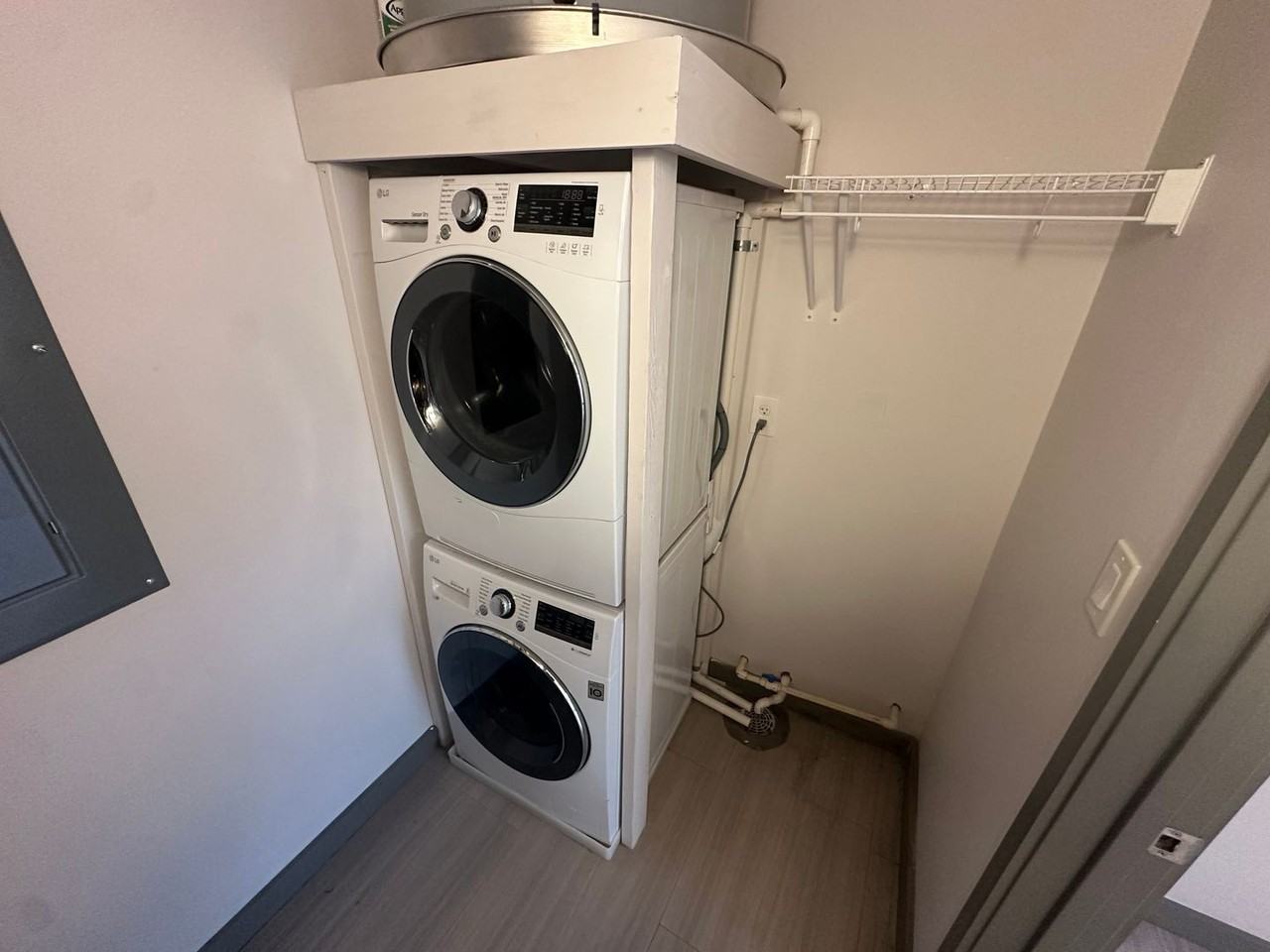 Sixth Street Exchange - Photo 5 of 18