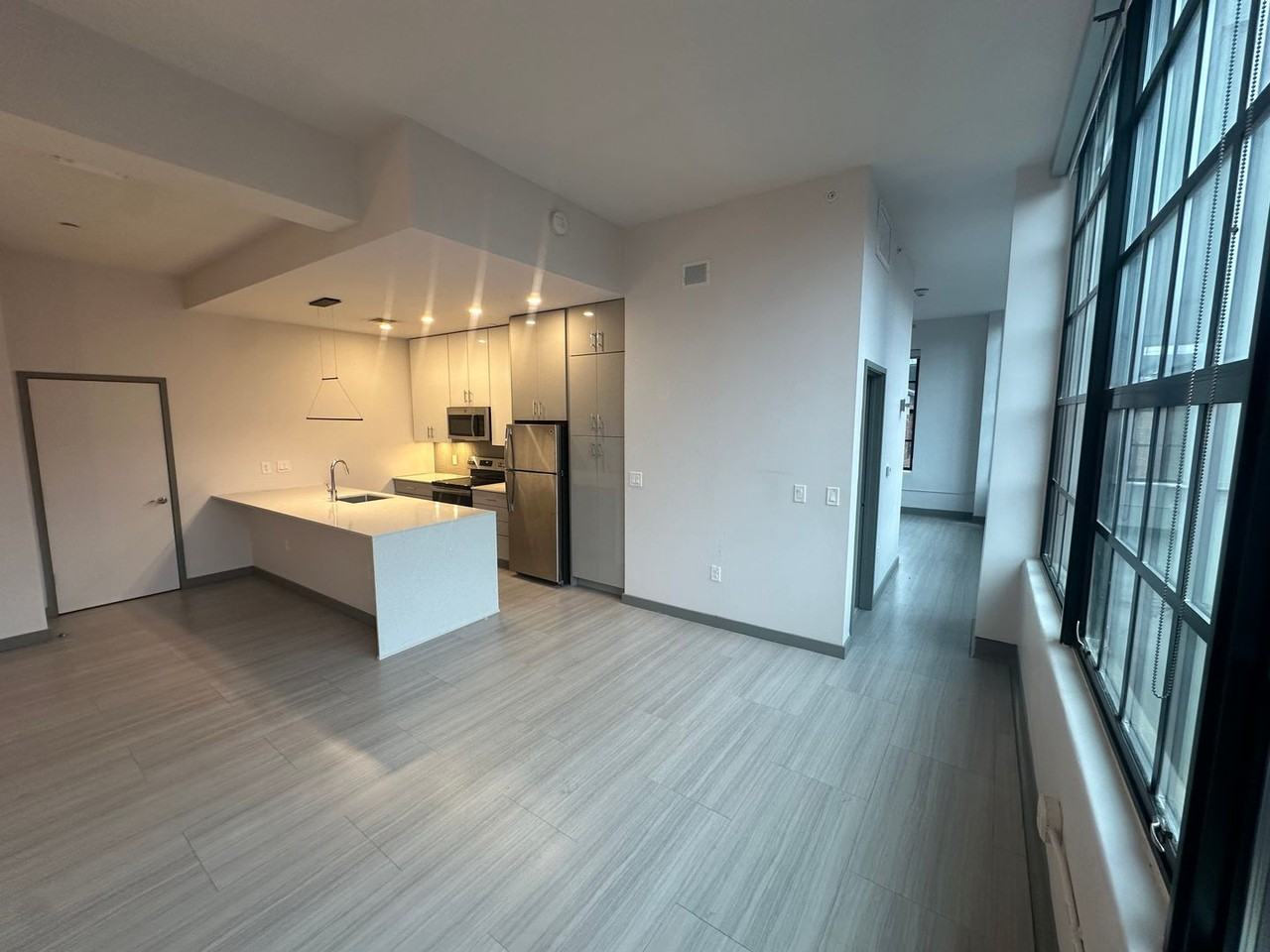 Sixth Street Exchange - Photo 6 of 18