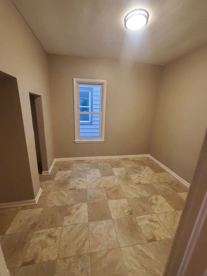 6806 24th Avenue - Photo 5 of 15
