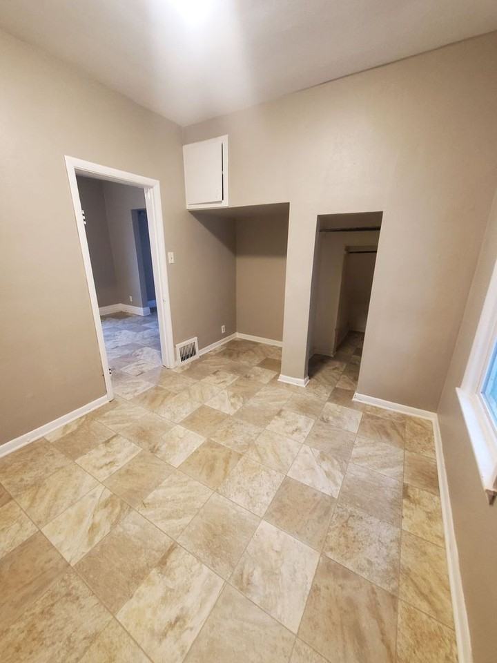 6806 24th Avenue - Photo 6 of 15