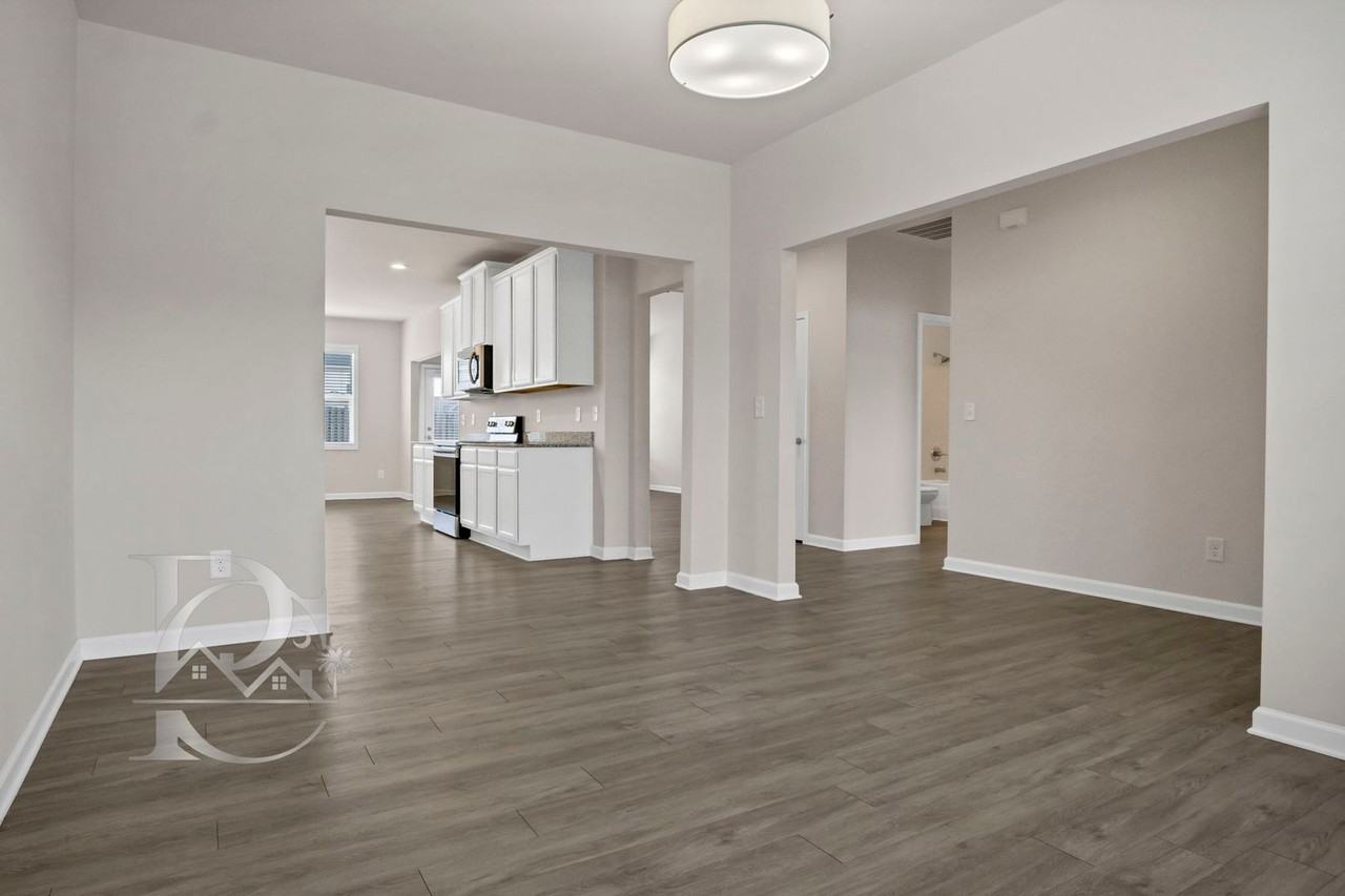 807 Spring Cress Dr - Photo 4 of 48