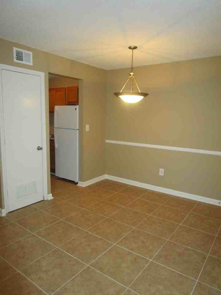 Hawk's Landing Apartments - Photo 3 of 11