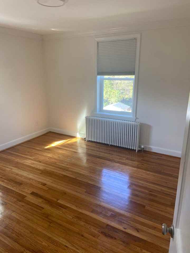 4111 Nicholson Street - Photo 4 of 6