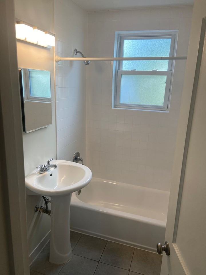 4111 Nicholson Street - Photo 6 of 6