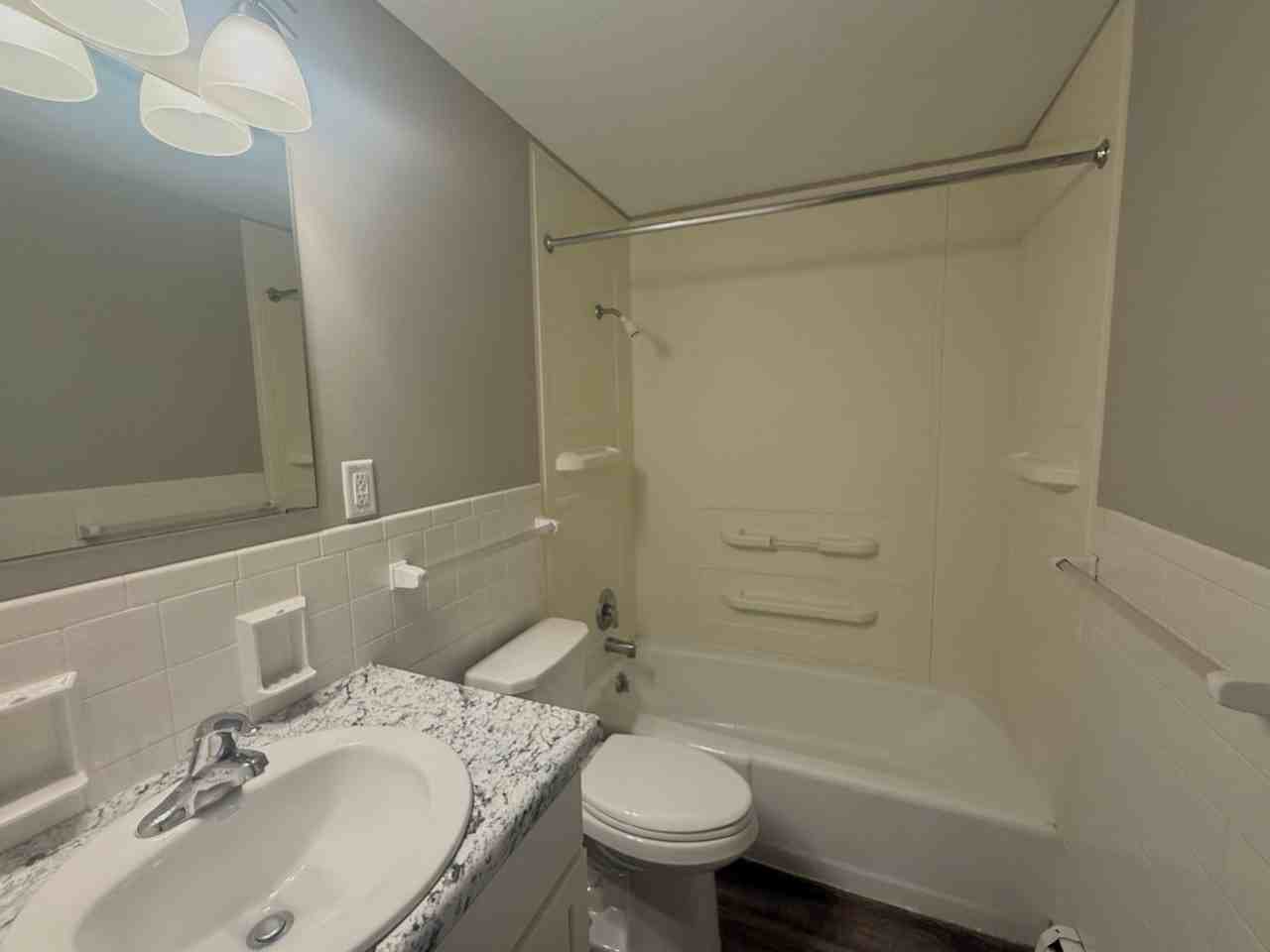 928 E St - Photo 5 of 16