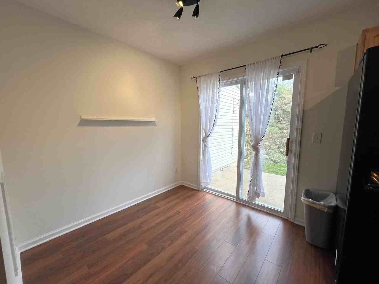 147 Shadow Glen Drive - Photo 7 of 15