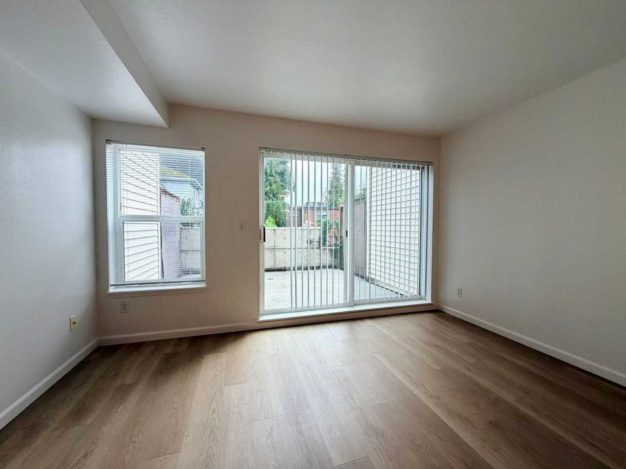 Eastlake Gardens - Photo 3 of 50