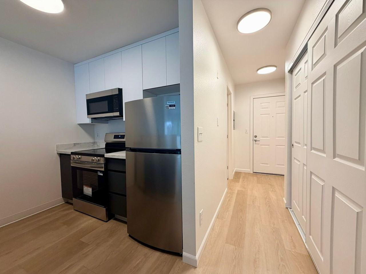 Eastlake Gardens - Photo 5 of 50