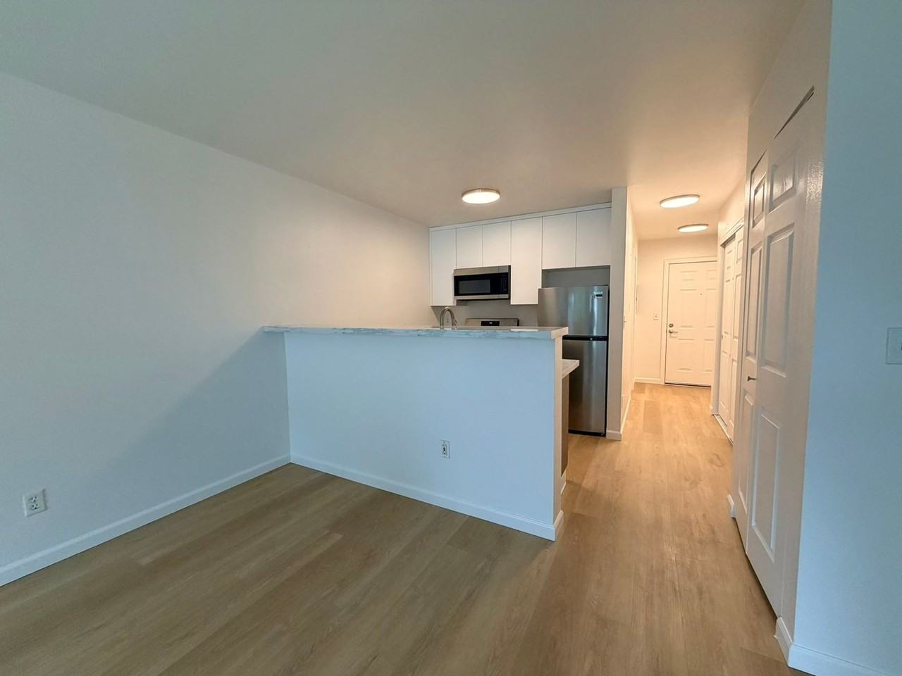 Eastlake Gardens - Photo 7 of 50