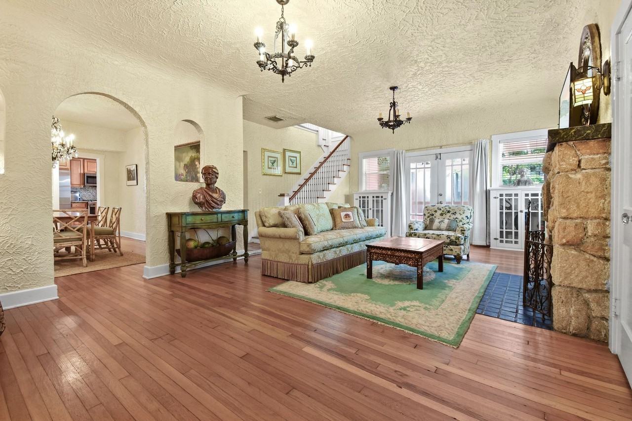 194 Almeria Rd - Photo 7 of 50