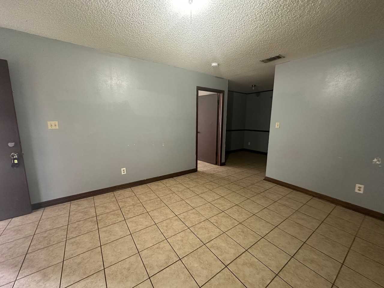 106 Limoges Street - Photo 2 of 13