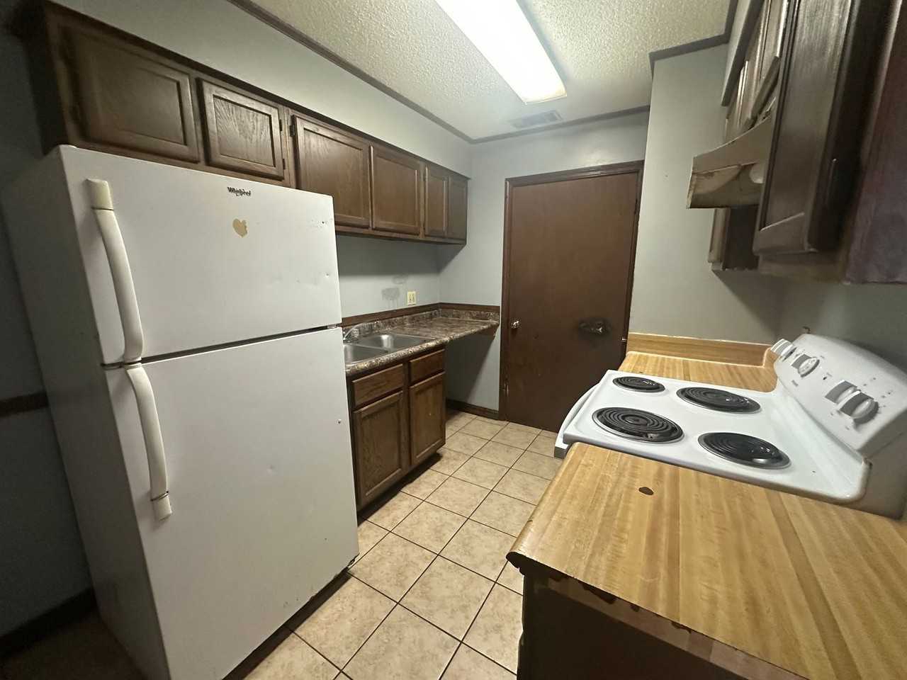 106 Limoges Street - Photo 5 of 13