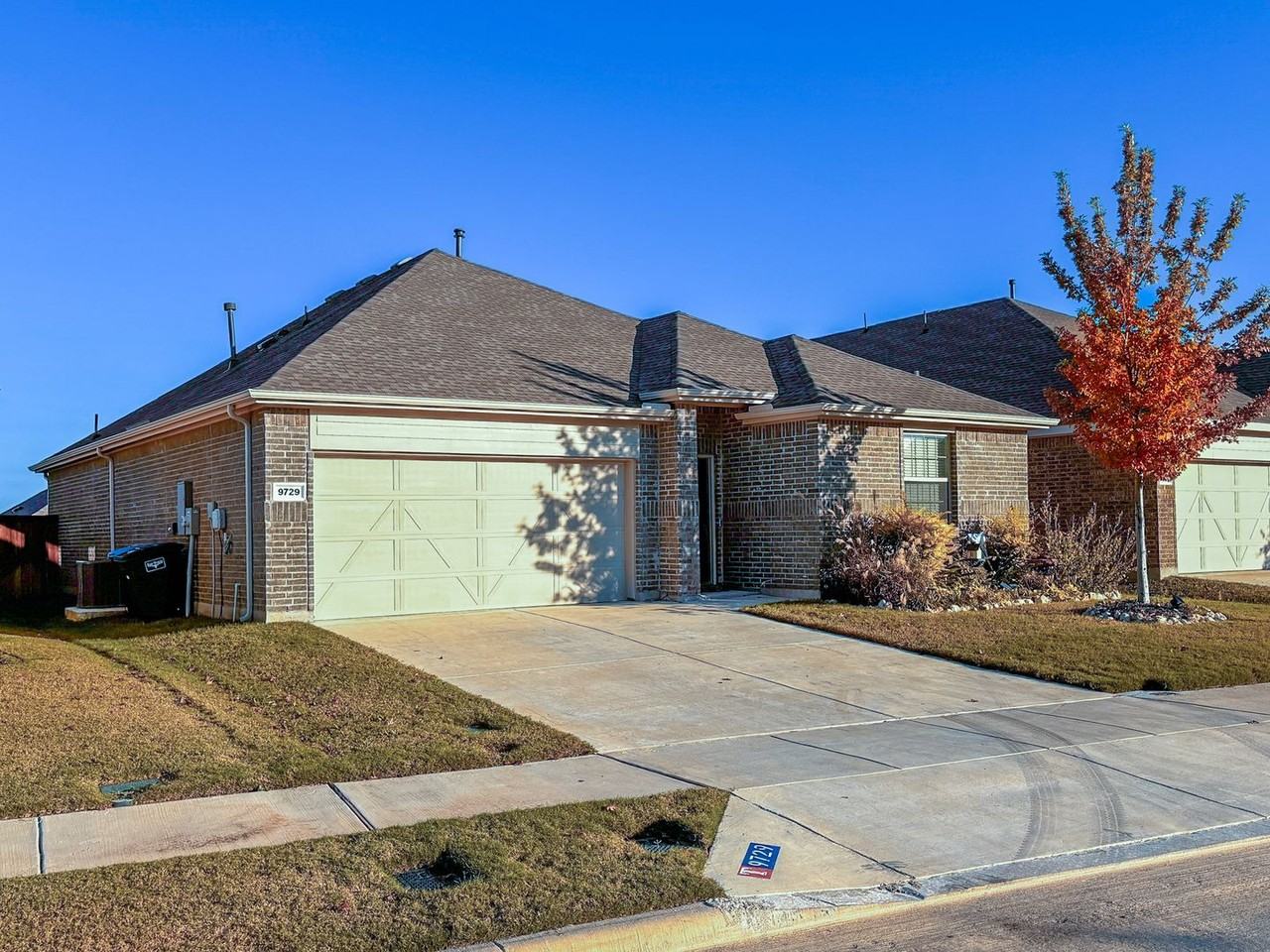 9729 Wild Prairie Way - Photo 2 of 19