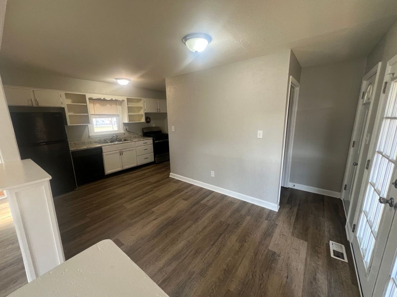 3907 Cane Run Road - Photo 2 of 17