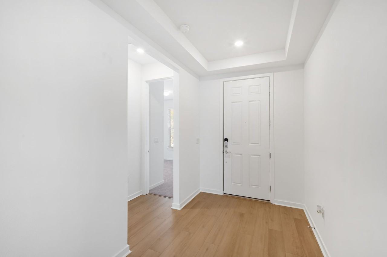 13719 Brookside Haven St - Photo 4 of 25