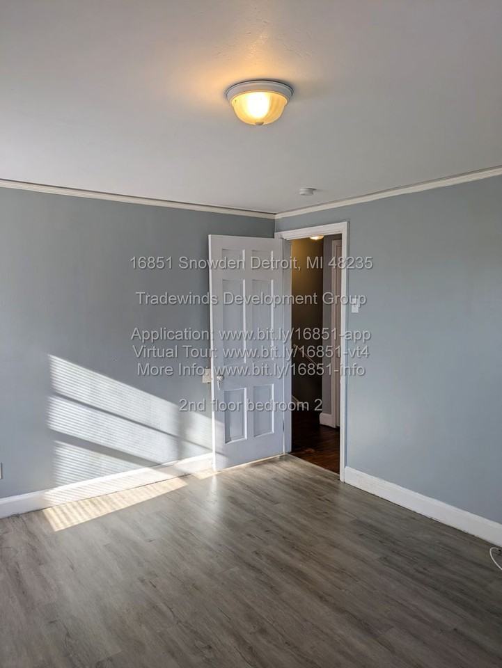 16851 Snowden St - Photo 4 of 13