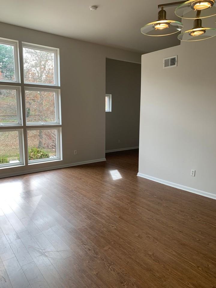 2745 Grinstead Dr #106 - Photo 6 of 18