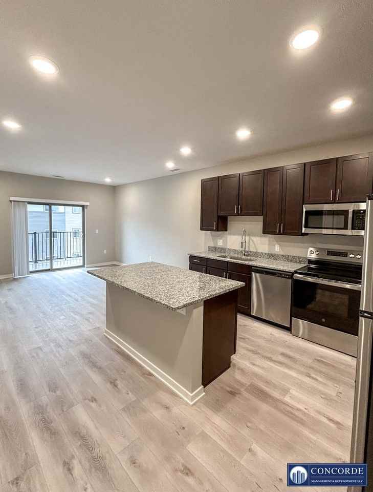Horizon Apartments & Villas - Photo 4 of 36