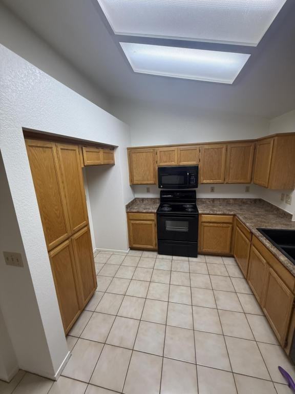 3902 Heartland Way - Photo 4 of 14