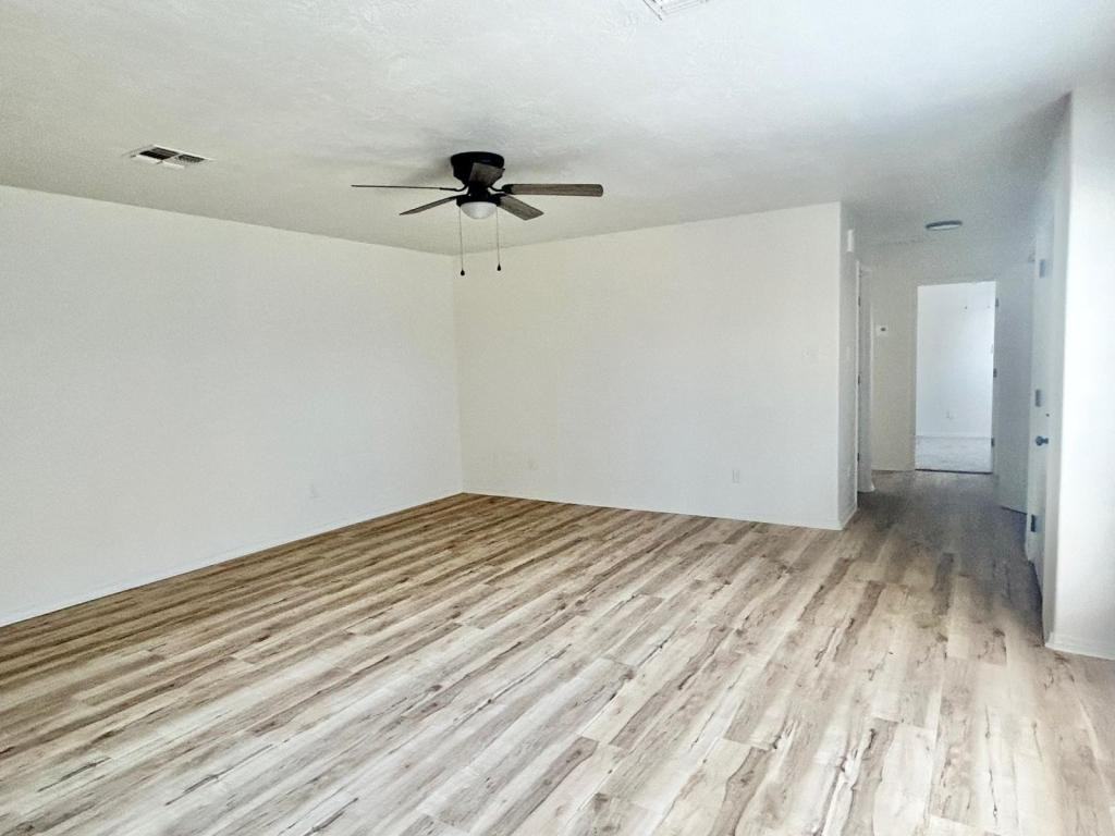 1214 Nw Columbia Ave - Photo 7 of 17