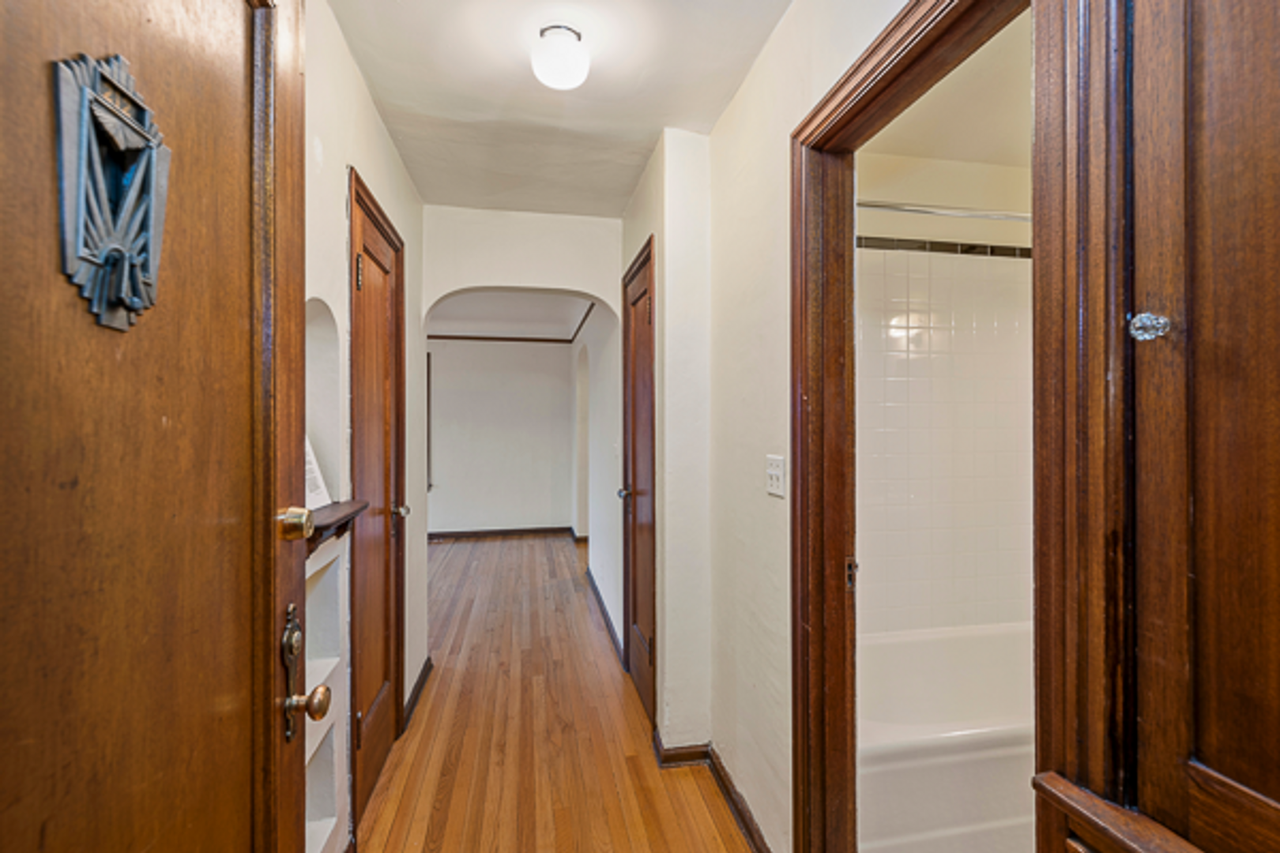 Grex Apartments - Photo 3 of 34