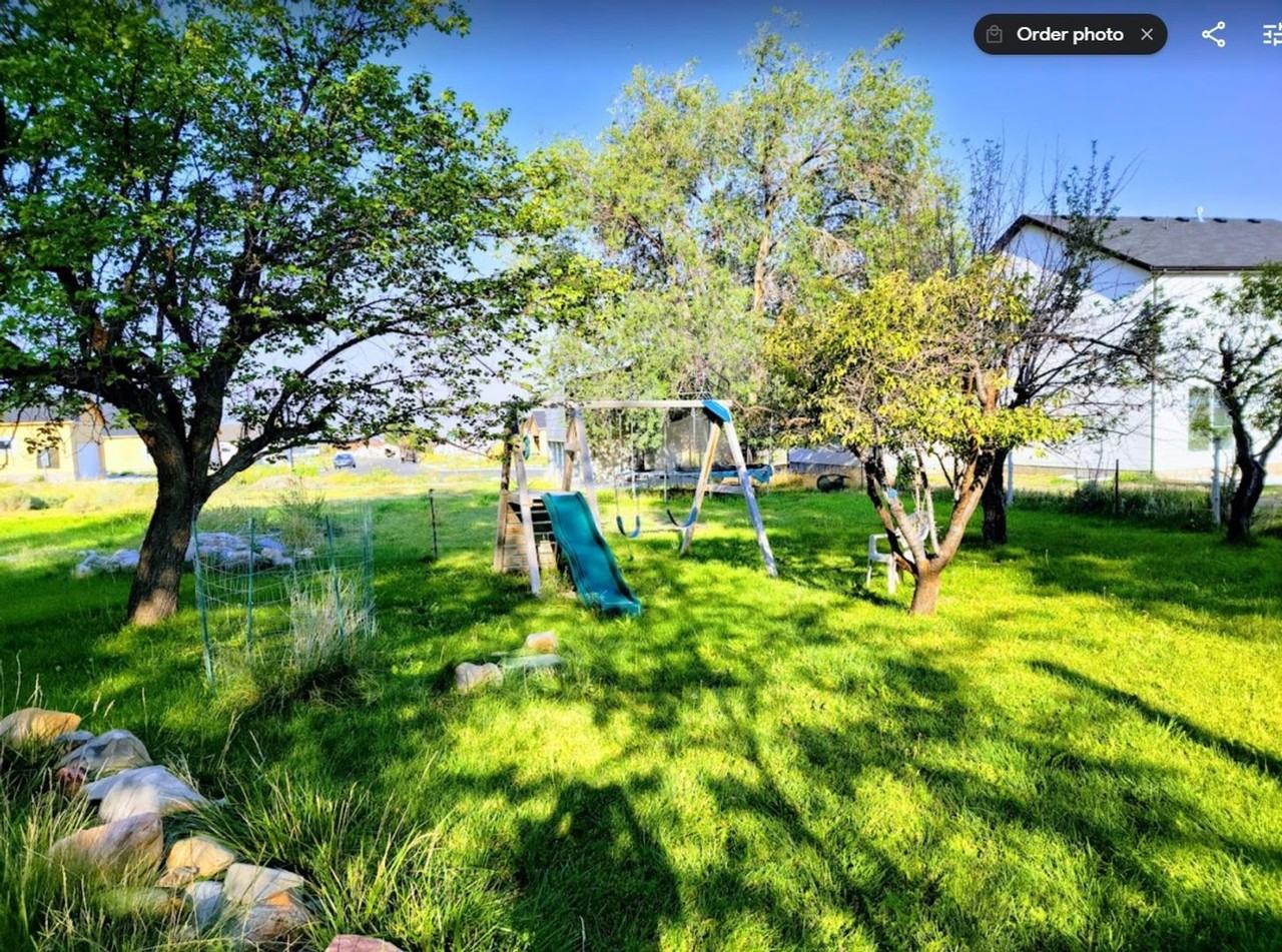 646 S Coleman St - Photo 5 of 23