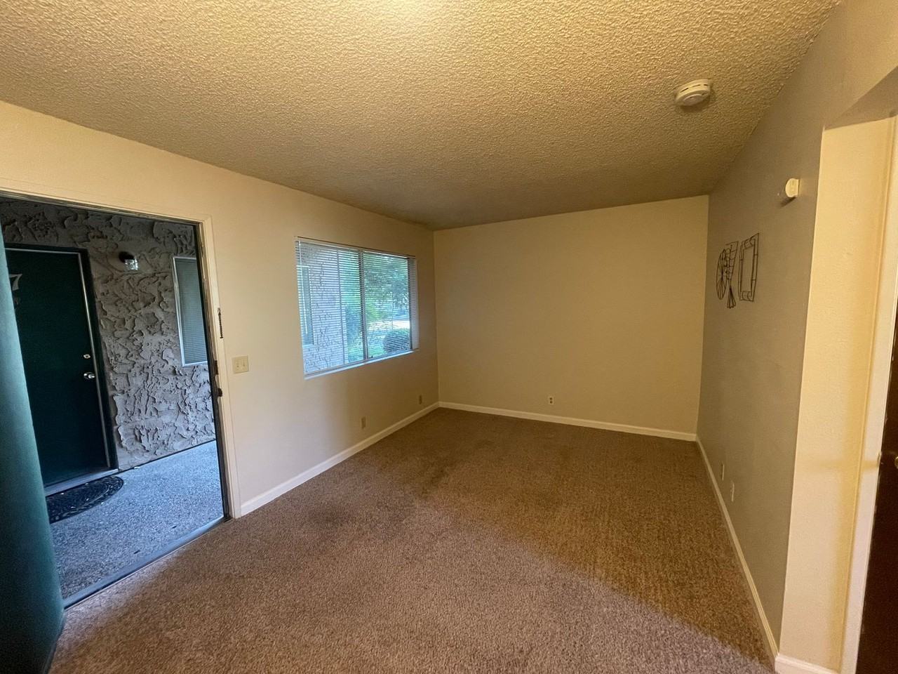 Warner Studios Apartments - Photo 2 of 11