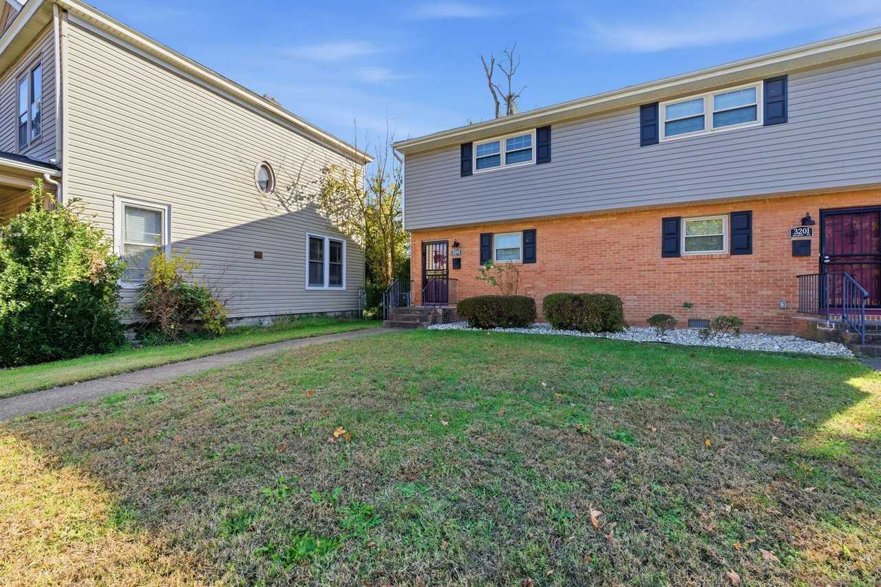 3203 Delaware Ave - Photo 2 of 29