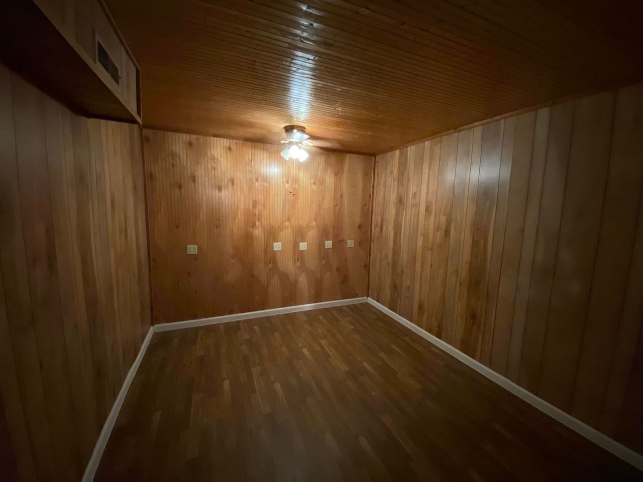 5212 13th St - Photo 3 of 20