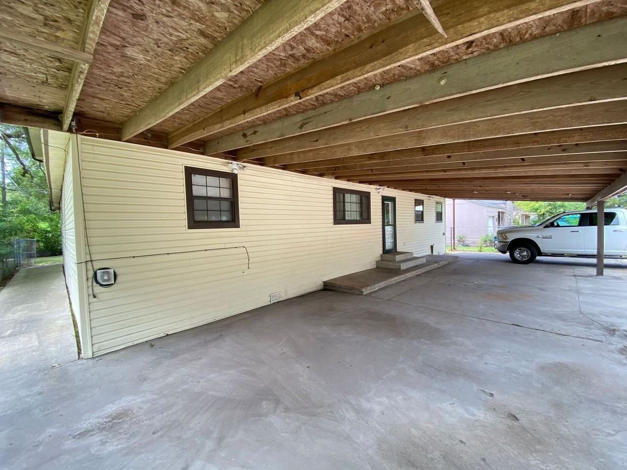 5212 13th St - Photo 2 of 20