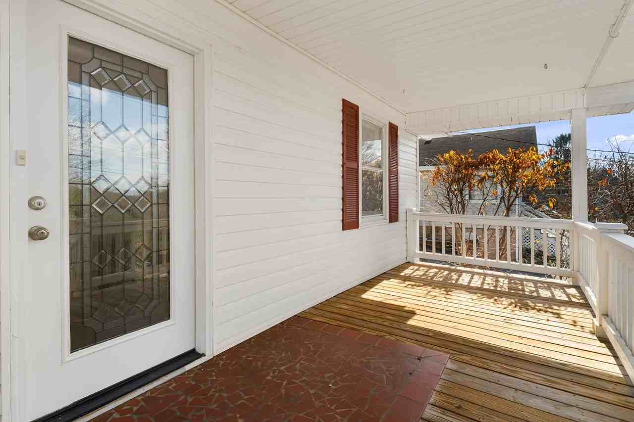 70 Craig Cir - Photo 4 of 33