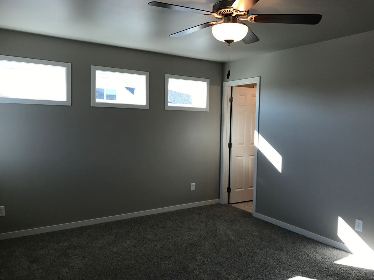 1305 Goldenwood Dr - Photo 5 of 14