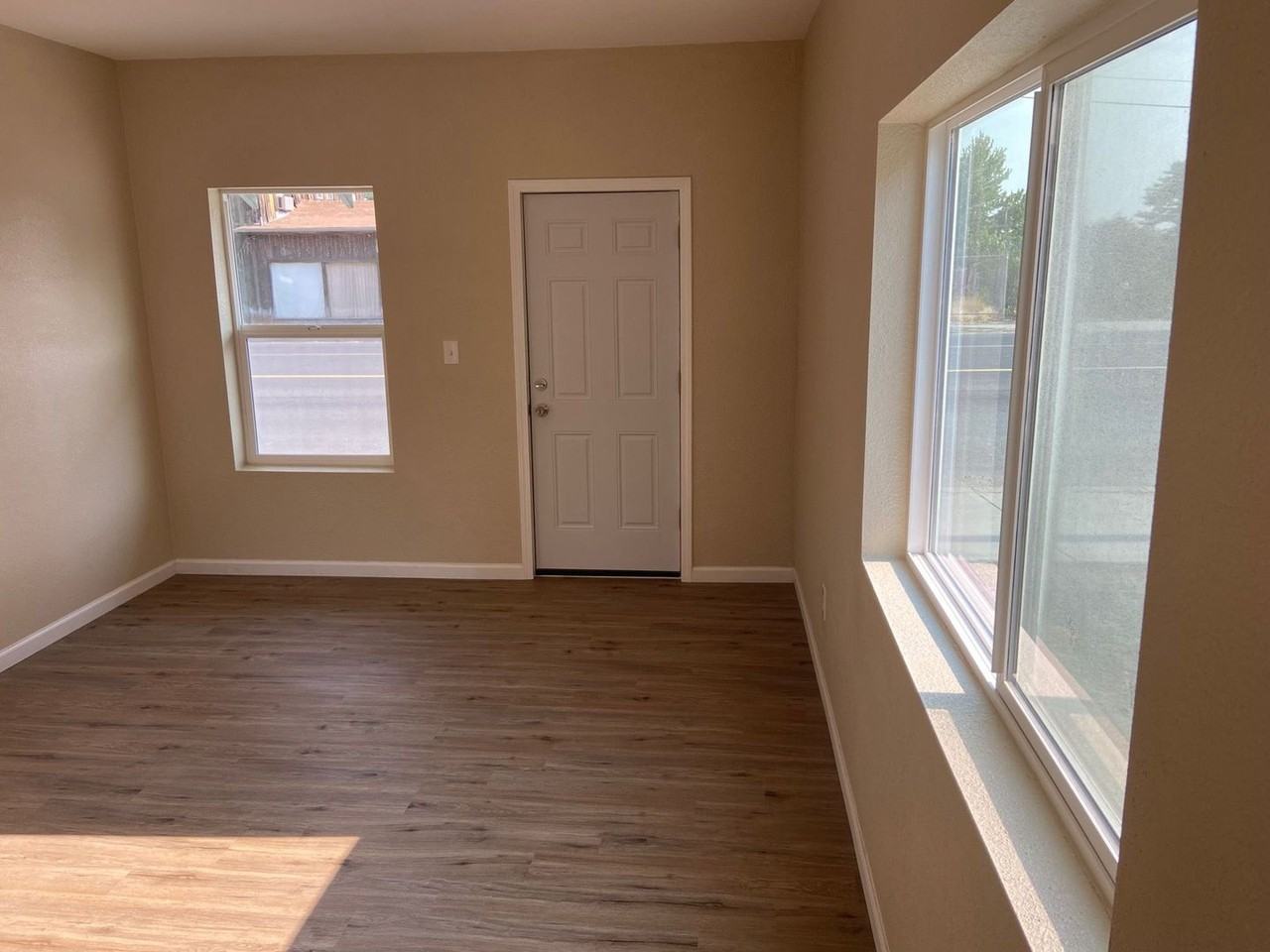 318 East Front Street - Photo 2 of 7