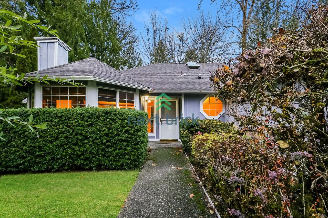 17206 Northeast 132nd Place - Photo 2 of 25