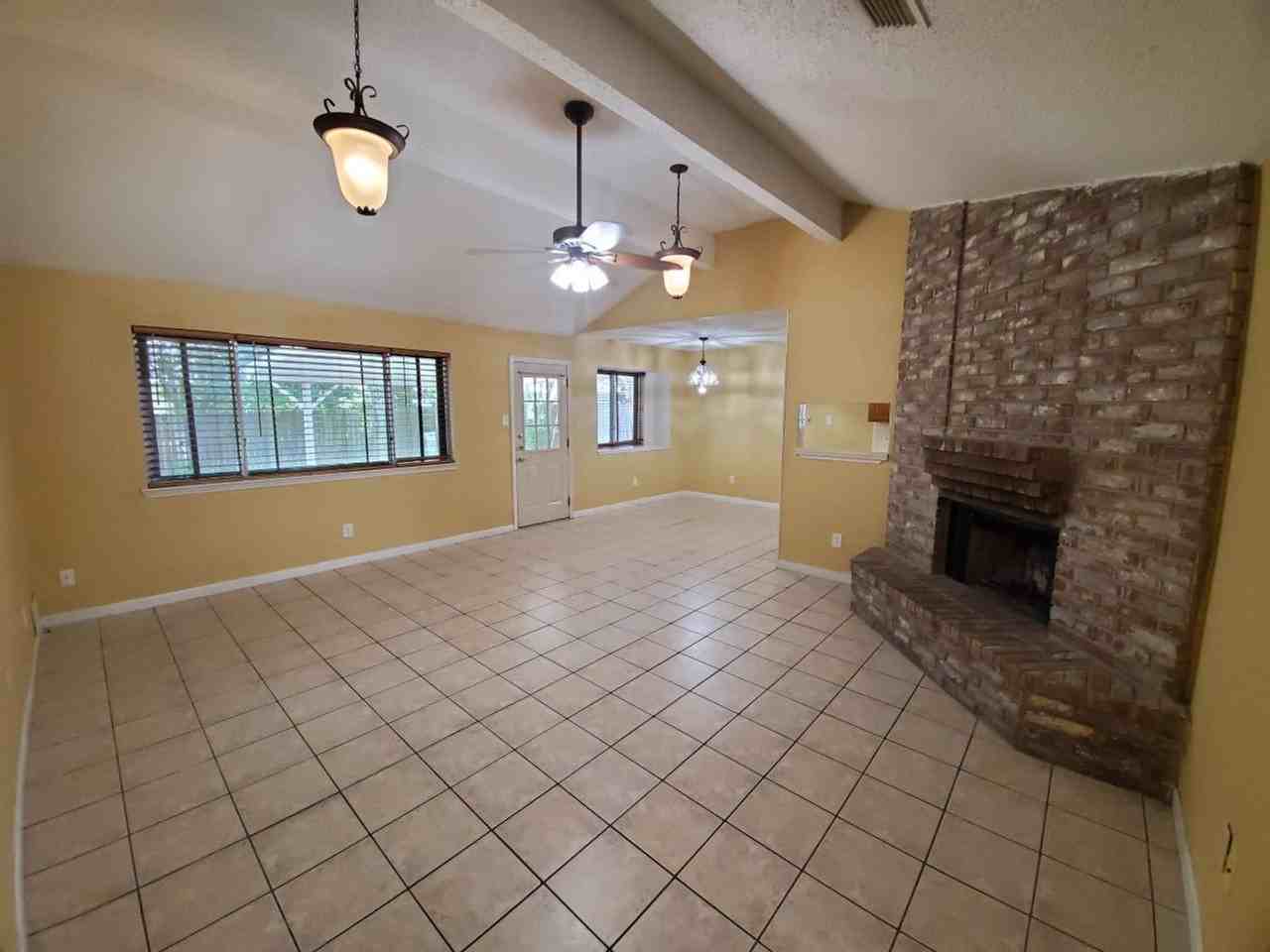 2501 Cedar Lane - Photo 2 of 10