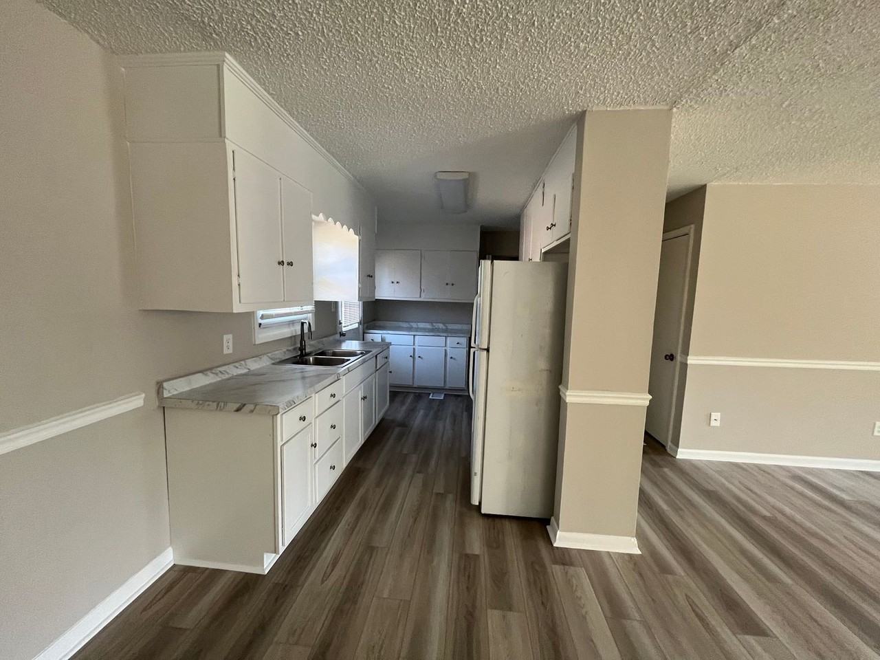 1978 Goshen Road - Photo 4 of 17