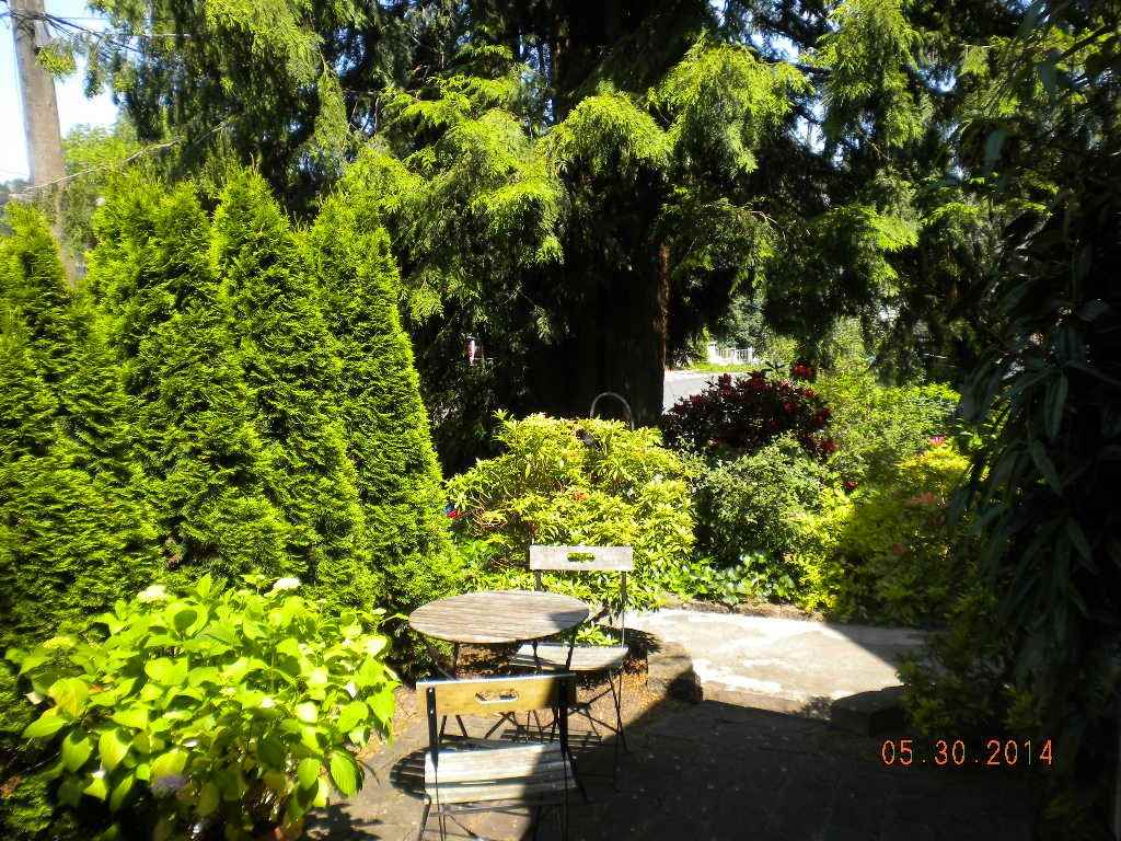 1720 34th Ave - Photo 2 of 11