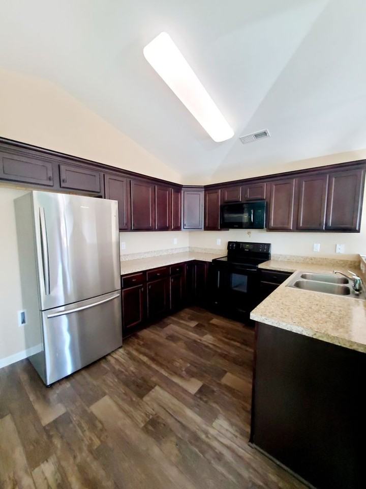 1410 Boker Rd - Photo 4 of 21