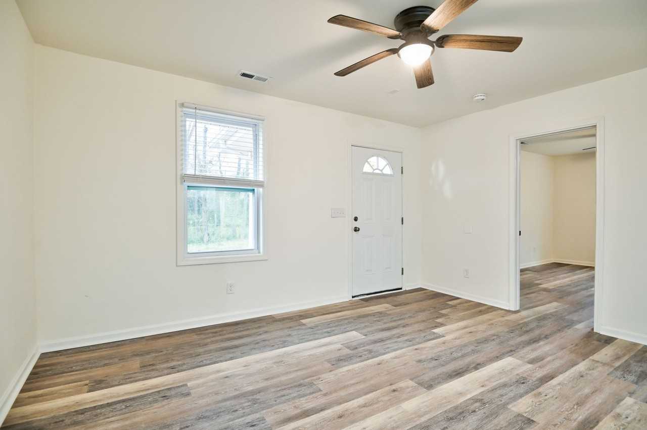 313 Heyward St - Photo 2 of 30