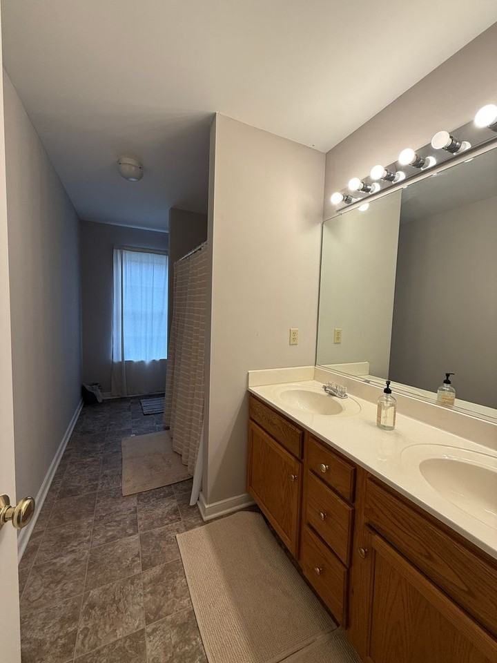 10512 Wylie Lane - Photo 6 of 20